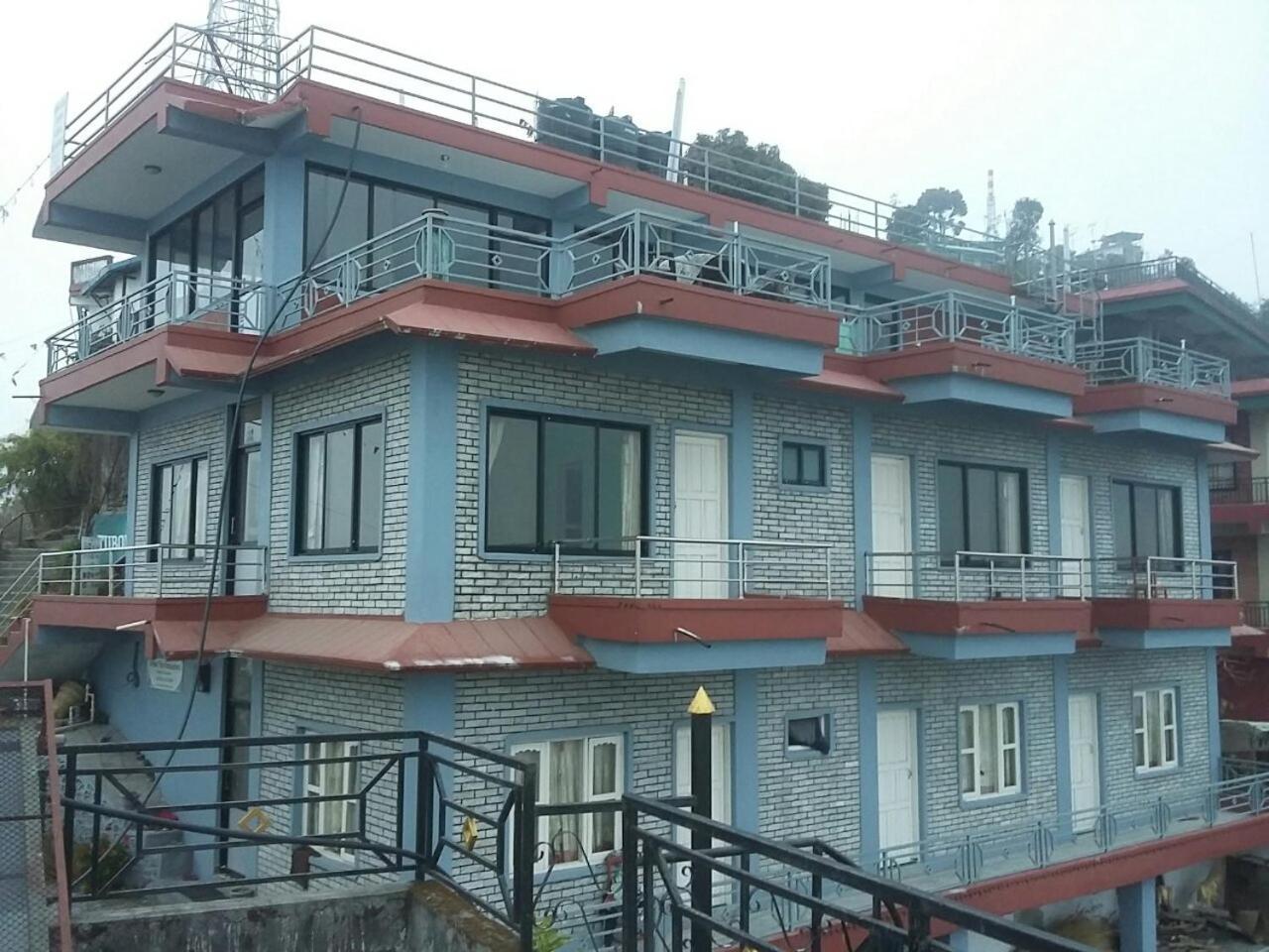Himalayan Crown Lodge โพคารา ภายนอก รูปภาพ
